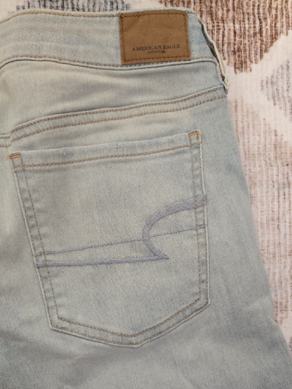 American Eagle Outfitters Light Wash Skinny Jeans